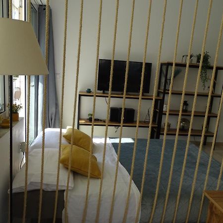 Zeus Bright & New Apartment - 25' Walk To The Acropolis Athén Kültér fotó
